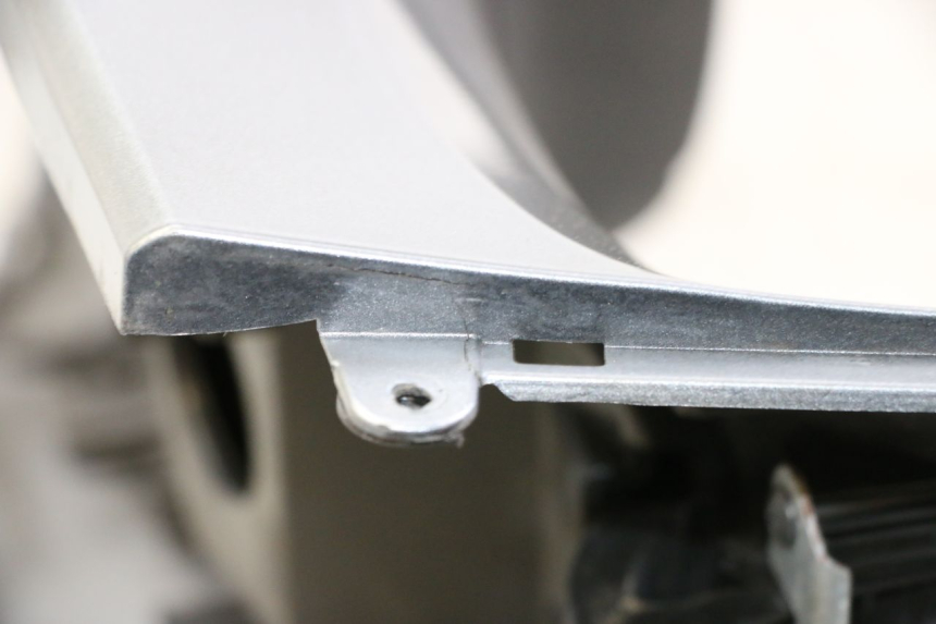 photo de TANKVERKLEIDUNG PIAGGIO MP3 500 (2014 - 2017) - Technische Nahaufnahme