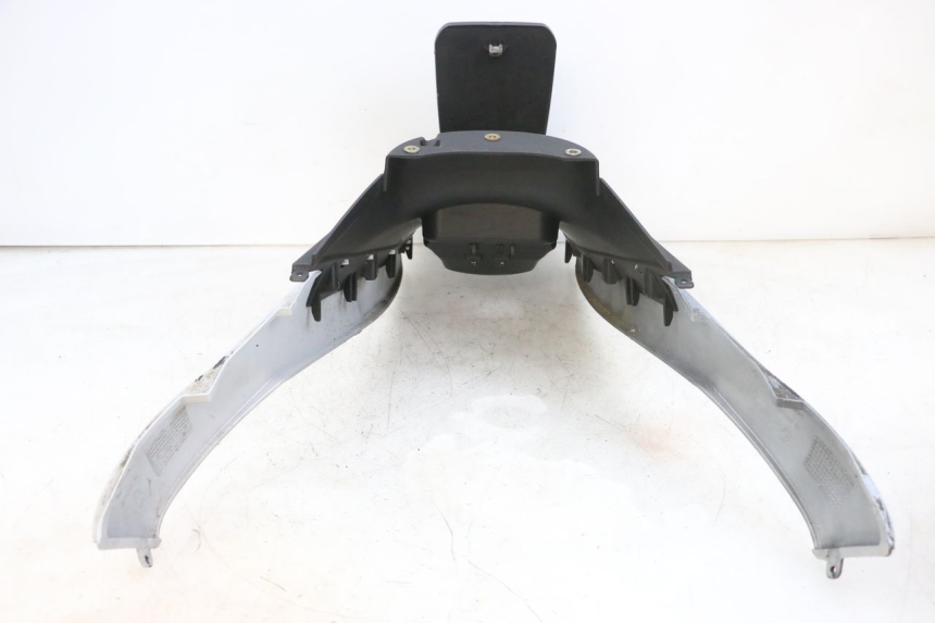 photo de TANKVERKLEIDUNG PIAGGIO MP3 RL 250 (2006 - 2010) - Weitere Ansicht des Artikels