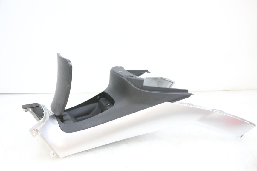 photo de TANKVERKLEIDUNG PIAGGIO MP3 RL 250 (2006 - 2010) - Hochauflösende Nahaufnahme