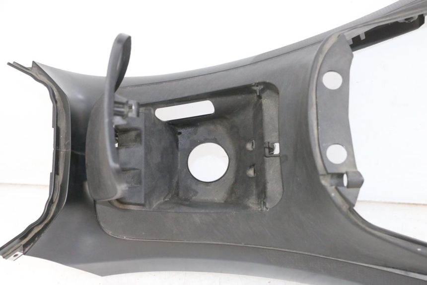 photo de TANK VERKLEIDUNG PIAGGIO MP3 500 (2016 - 2018) - Detailansicht des Bauteils