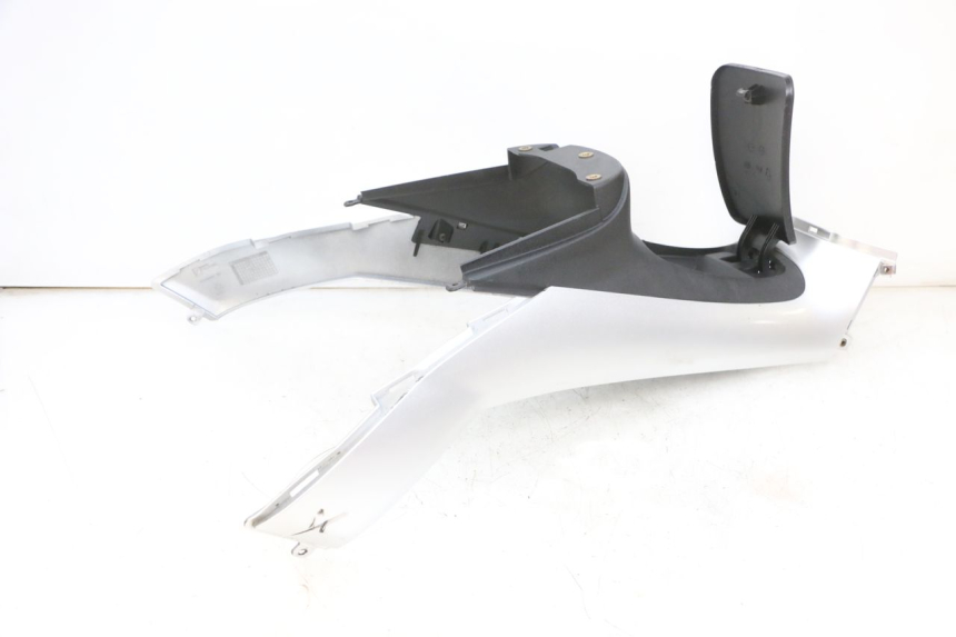 photo de TANKVERKLEIDUNG PIAGGIO MP3 RL 250 (2006 - 2010) - Weitere Ansicht des Artikels