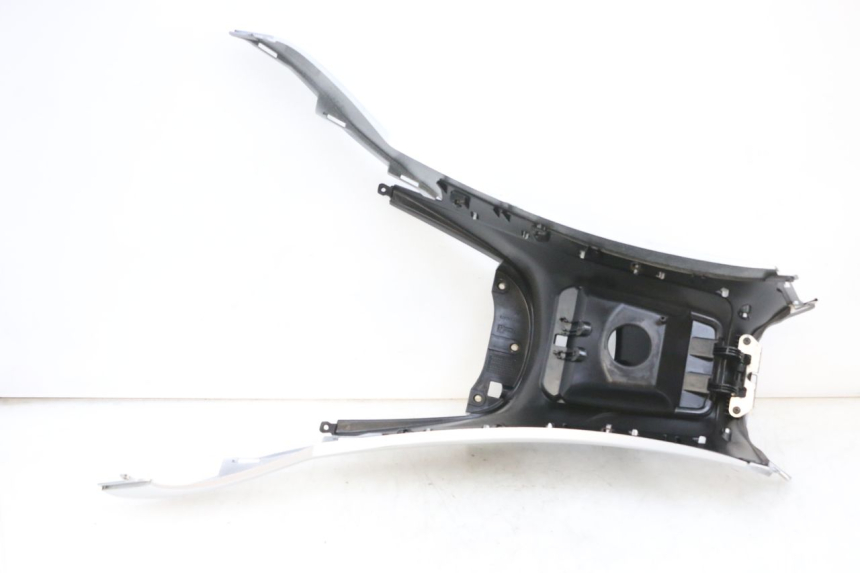 photo de TANKVERKLEIDUNG PIAGGIO MP3 RL 250 (2006 - 2010) - Gesamtansicht des Produkts