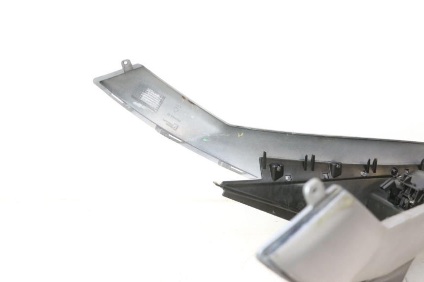 photo de TANK VERKLEIDUNG PIAGGIO MP3 125 (2006 - 2014) - Alternative Perspektive