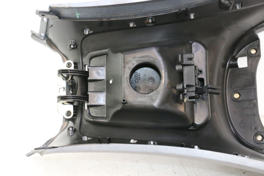 photo de TANK VERKLEIDUNG PIAGGIO MP3 125 (2006 - 2014) - Gesamtansicht des Produkts