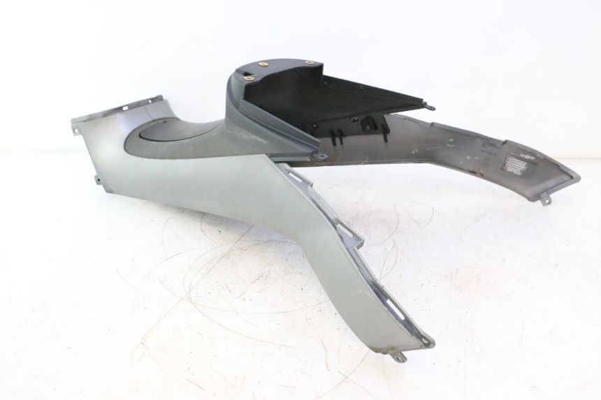 photo de TANK VERKLEIDUNG PIAGGIO MP3 125 (2006 - 2014) - Oberflächenzustand und Material