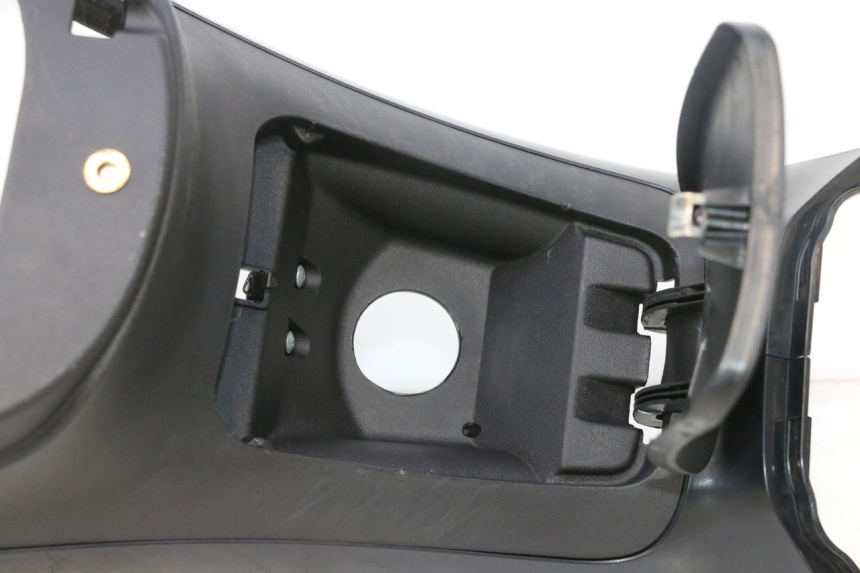 photo de TANK VERKLEIDUNG PIAGGIO MP3 500 (2011 - 2015) - Detailansicht des Bauteils