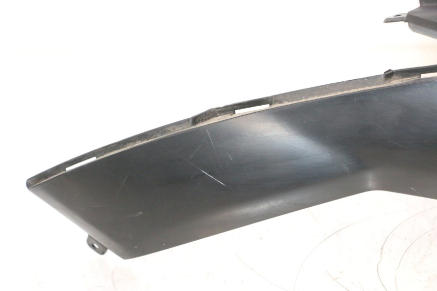 photo de TANK VERKLEIDUNG PIAGGIO MP3 500 (2011 - 2015) - Charakteristische Merkmale