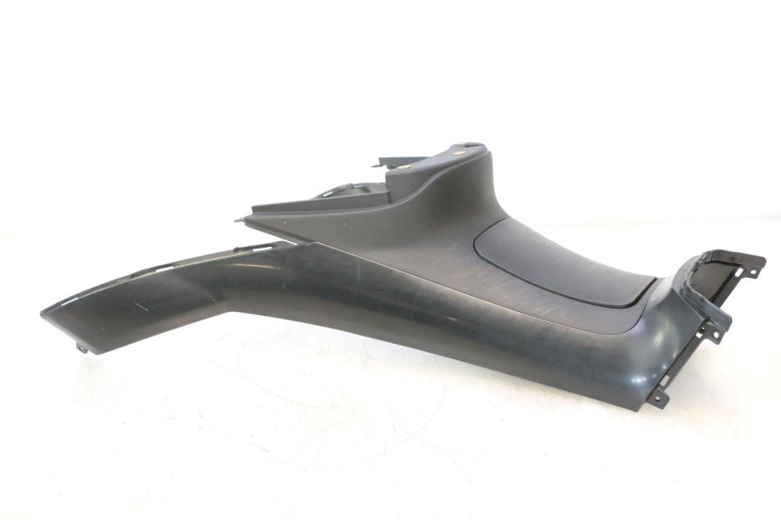 photo de TANK VERKLEIDUNG PIAGGIO MP3 500 (2011 - 2015) - Zoom auf Komponenten