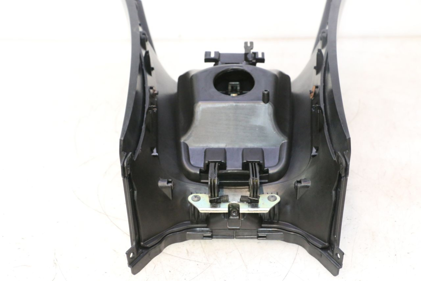 photo de TANK VERKLEIDUNG PIAGGIO MP3 500 (2011 - 2015) - Oberflächenzustand und Material
