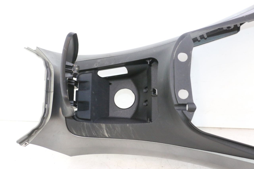 photo de TANK VERKLEIDUNG PIAGGIO MP3 500 (2016 - 2018) - Weitere Ansicht des Artikels