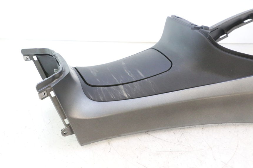 photo de TANK VERKLEIDUNG PIAGGIO MP3 500 (2016 - 2018) - Kennzeichnungen und Originalreferenzen
