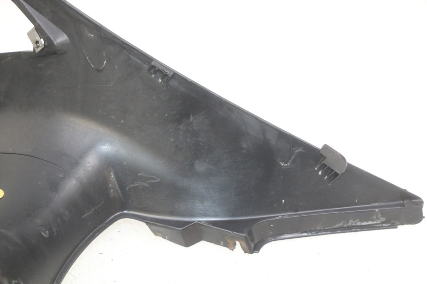 photo de TANKVERKLEIDUNG GILERA NEXUS 125 (2007 - 2009) - Details der Befestigungspunkte