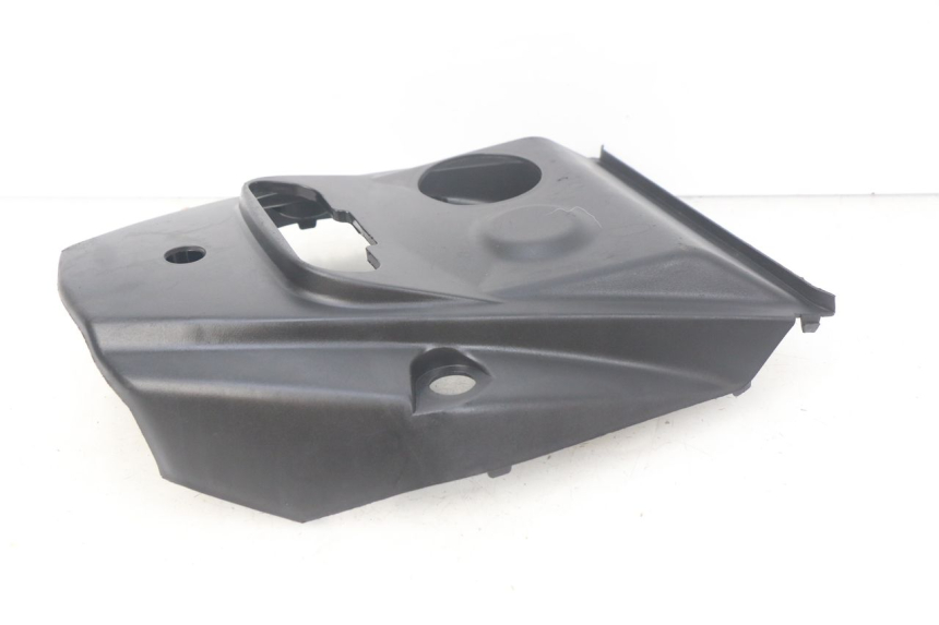 photo de TANK VERKLEIDUNG SYM ORBIT 2 4T 50 (2008 - 2017) - Details der Befestigungspunkte