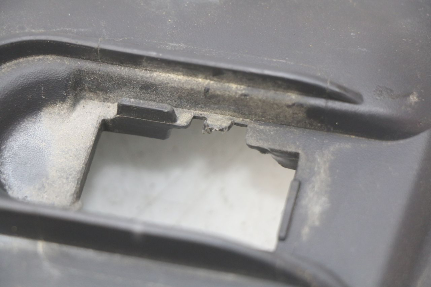 photo de TANKVERKLEIDUNG SUZUKI SIXTEEN 125 (2008 - 2010) - Alternative Perspektive