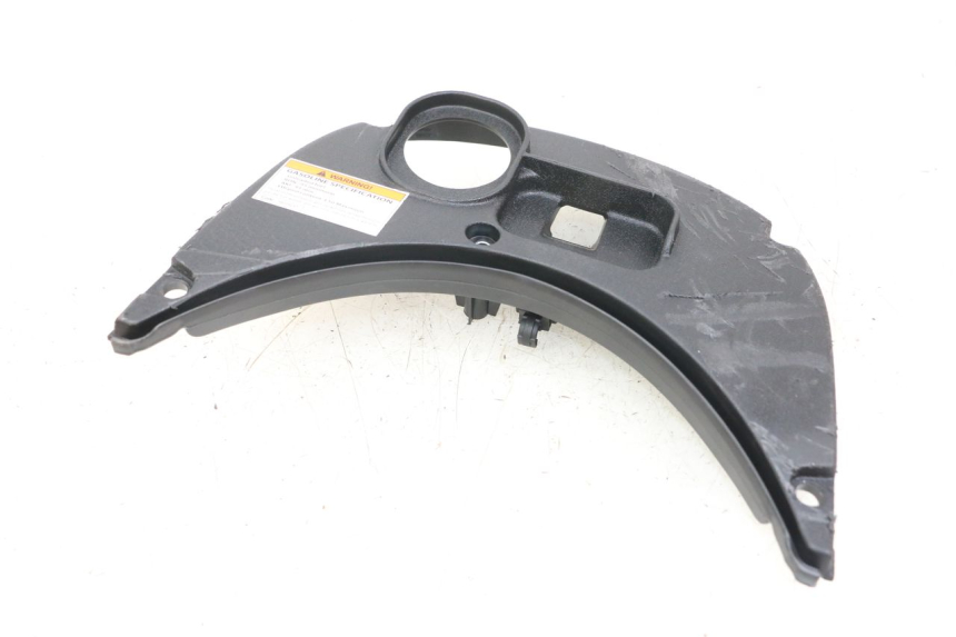 photo de TANK VERKLEIDUNG PIAGGIO VESPA PRIMAVERA 4T 50 (2021 - 2024) - Zoom auf Gebrauchszustand