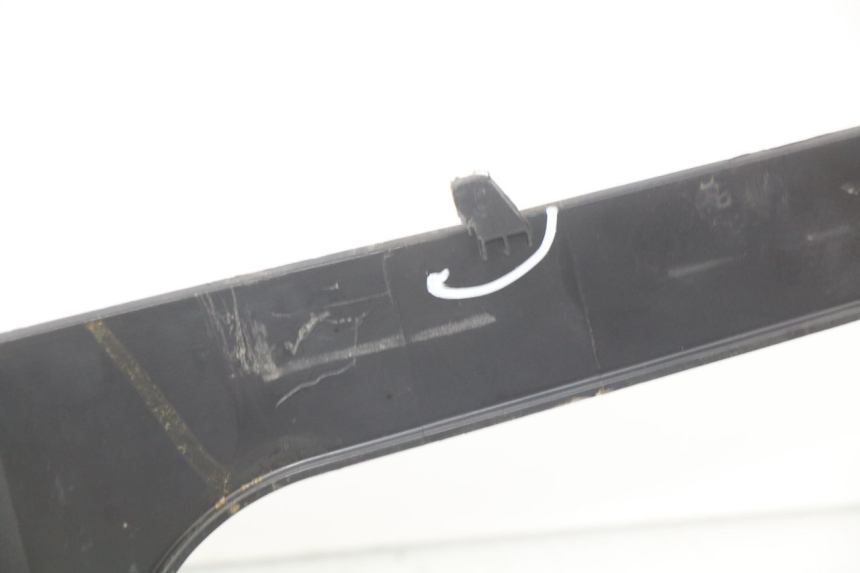 photo de TANKVERKLEIDUNG PIAGGIO X7 125 (2007 - 2013) - Details der Befestigungspunkte