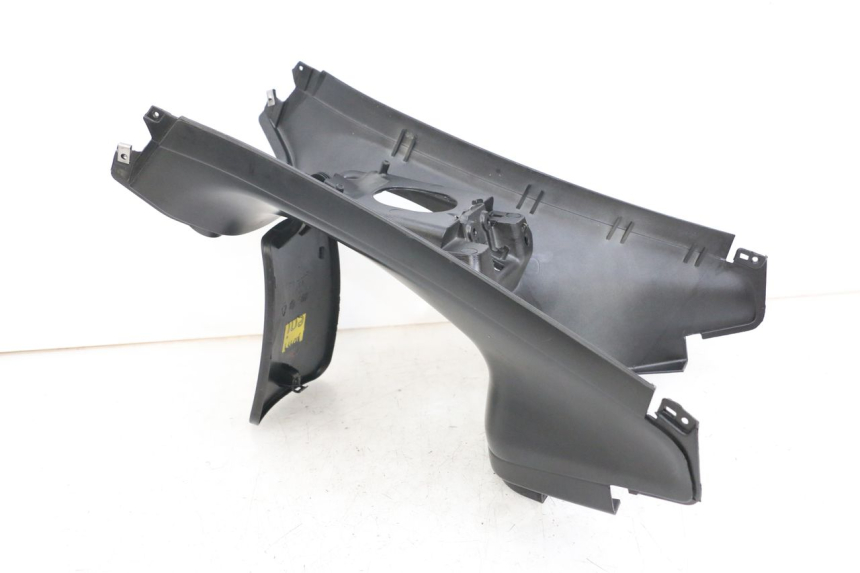 photo de TANKVERKLEIDUNG PIAGGIO XEVO - X EVO 125 (2007 - 2017) - Zoom auf Gebrauchszustand