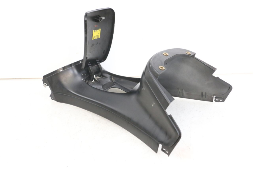 photo de TANKVERKLEIDUNG PIAGGIO XEVO - X EVO 125 (2007 - 2017) - Details der Befestigungspunkte