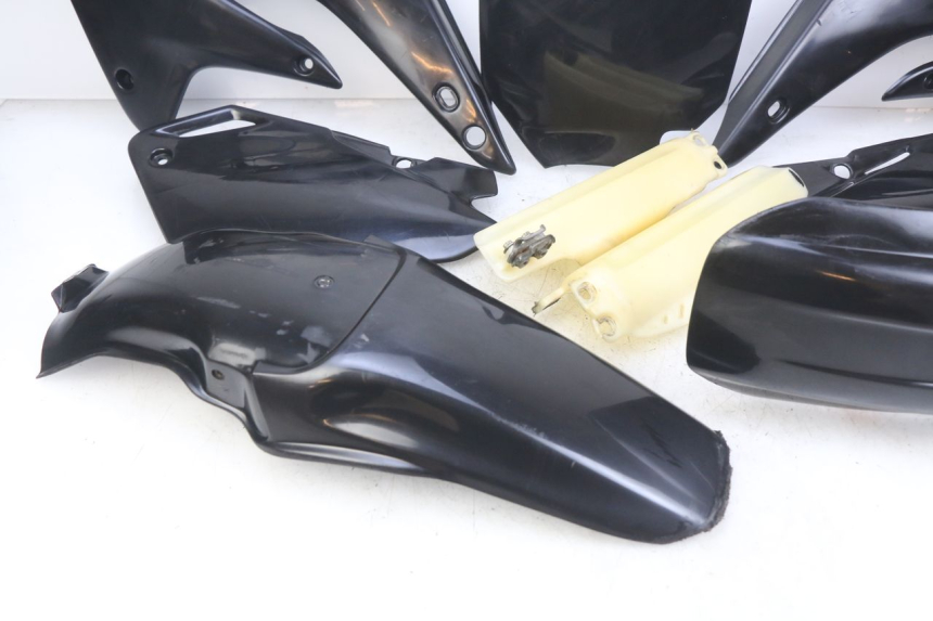 photo de VOLLVERKLEIDUNG KAROSSERIE HONDA CR 80 (2001 - 2003) - Fokus auf die Struktur