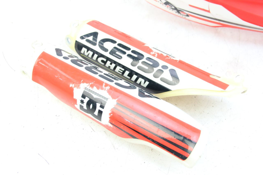 photo de VOLLVERKLEIDUNG KAROSSERIE HONDA CRF 250 (2010 - 2013) - Fokus auf die Struktur