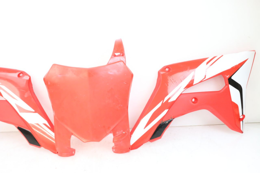 photo de KOMPLETTE VERKLEIDUNG HONDA CRF R 250 (2020 - 2021) - Charakteristische Merkmale