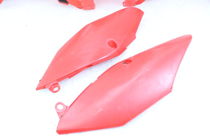 photo de KOMPLETTE VERKLEIDUNG HONDA CRF R 250 (2020 - 2021) - Fokus auf die Struktur