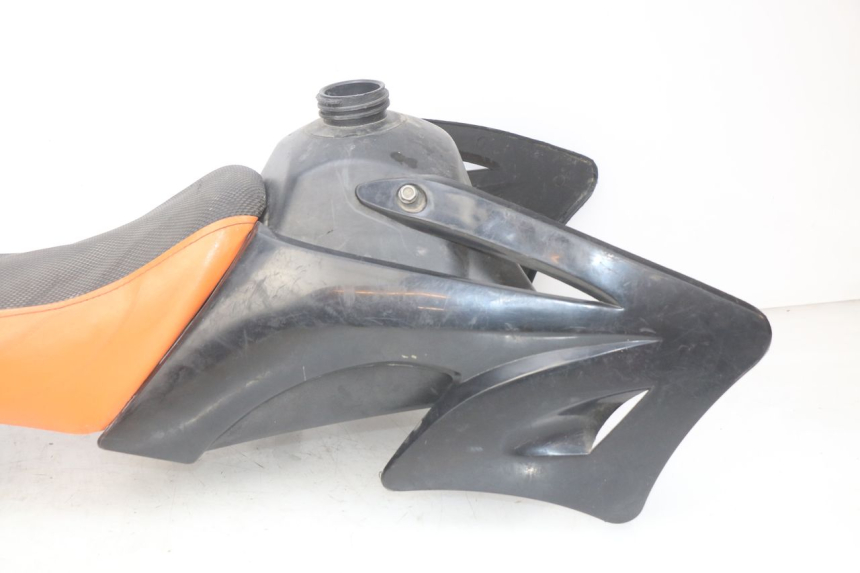 photo de VOLLVERKLEIDUNG KAROSSERIE CCR DIRT BIKE 110 - Alternative Perspektive