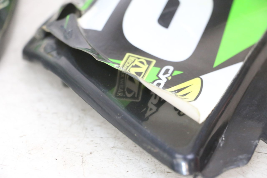 photo de KOMPLETTE VERKLEIDUNG PROBIKE DIRT 140 - Zoom auf Komponenten