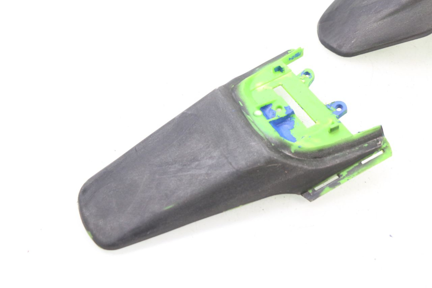 photo de KOMPLETTE VERKLEIDUNG POCKET BIKE DIRTBIKE 50 - Fokus auf die Struktur