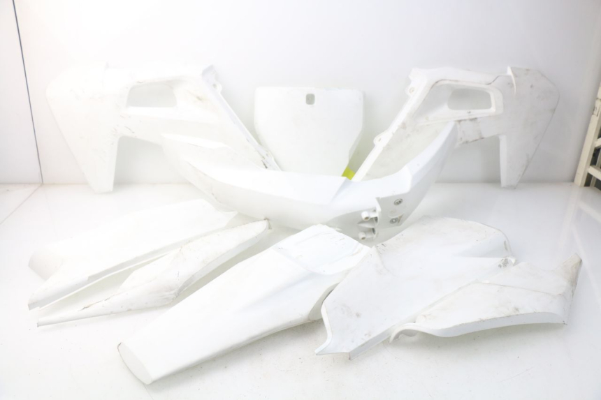 photo de KOMPLETTE VERKLEIDUNG HUSQVARNA FC 350 (2019 - 2022) - Hauptansicht