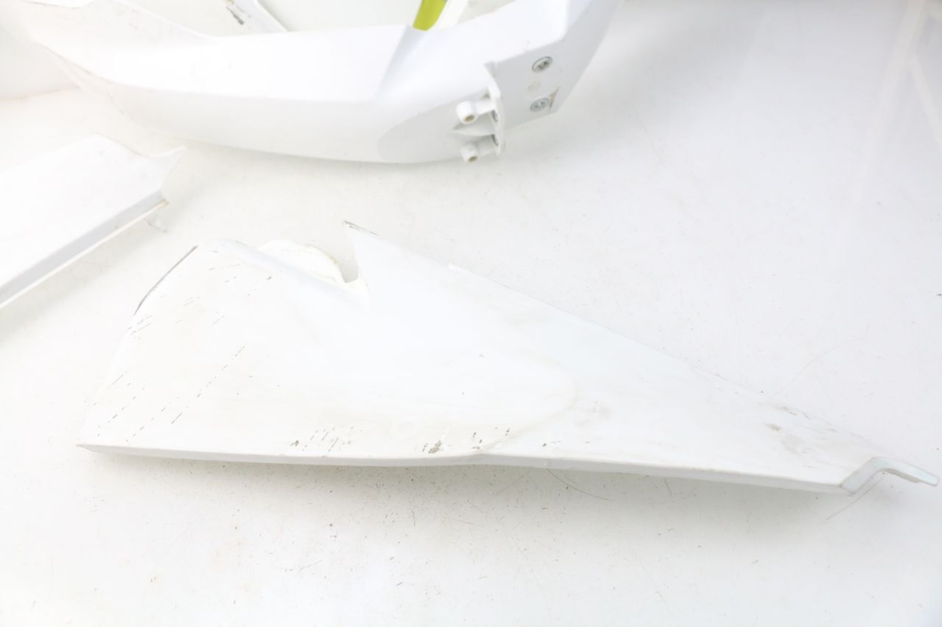 photo de KOMPLETTE VERKLEIDUNG HUSQVARNA FC 350 (2019 - 2022) - Alternativer Blickwinkel