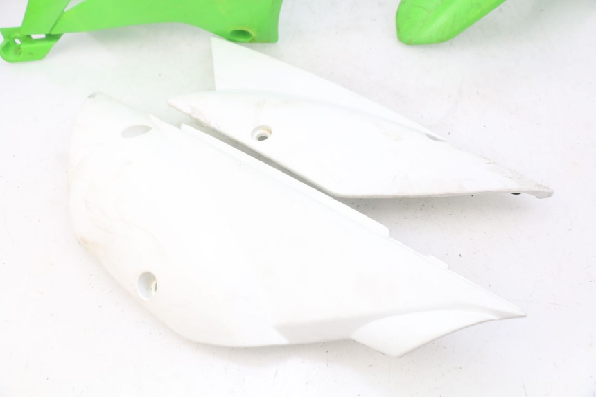 photo de VOLLVERKLEIDUNG KAROSSERIE KAWASAKI KLX 110 (2010 - 2022) - Alternative Perspektive