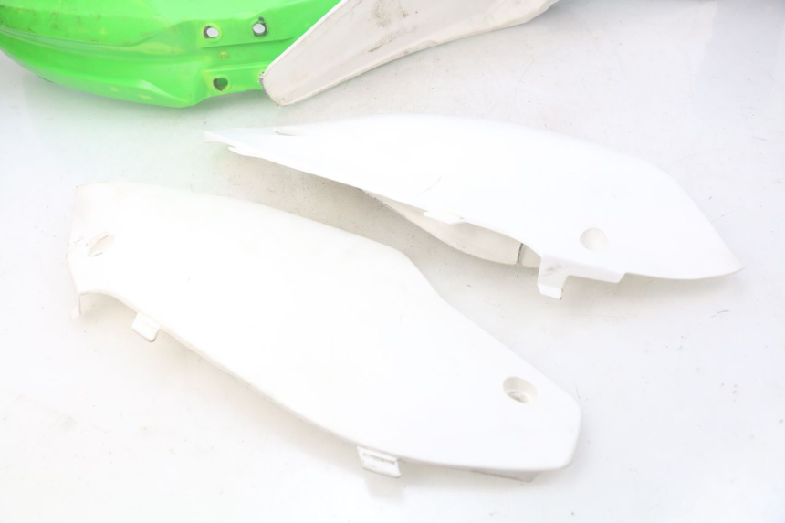 photo de VOLLVERKLEIDUNG KAROSSERIE KAWASAKI KX F KXF 450 (2012 - 2015) - Alternativer Blickwinkel