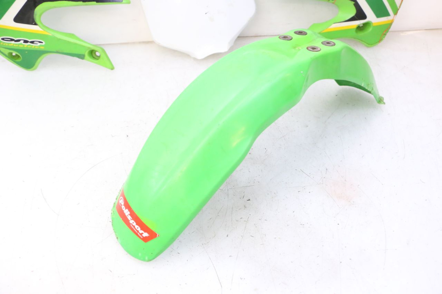 photo de KOMPLETTE VERKLEIDUNG KAWASAKI KX 65 (2000 - 2019) - Details der Befestigungspunkte