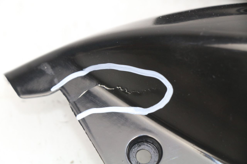 photo de KOMPLETTE VERKLEIDUNG PEUGEOT LUDIX 50 (2008 - 2017) - Zoom auf Komponenten