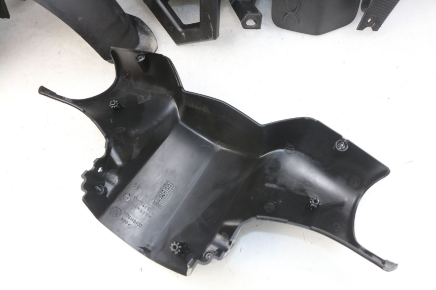 photo de KOMPLETTE VERKLEIDUNG PEUGEOT LUDIX 50 (2008 - 2017) - Hauptansicht