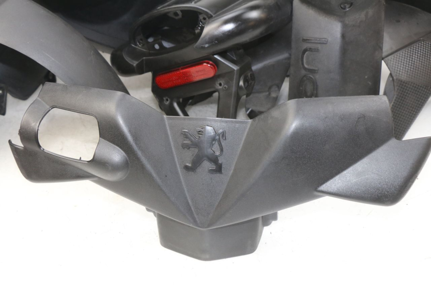 photo de KOMPLETTE VERKLEIDUNG PEUGEOT LUDIX 50 (2008 - 2017) - Zoom auf Gebrauchszustand