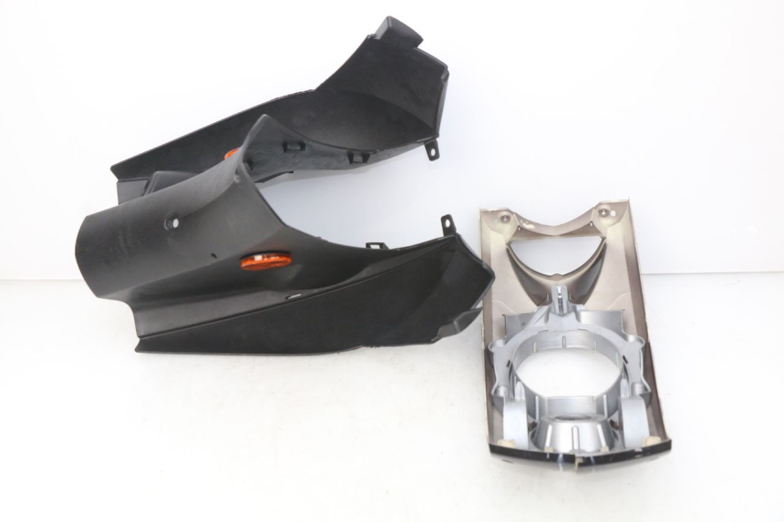 photo de KOMPLETTE VERKLEIDUNG PEUGEOT LUDIX 50 (2008 - 2017) - Technische Nahaufnahme