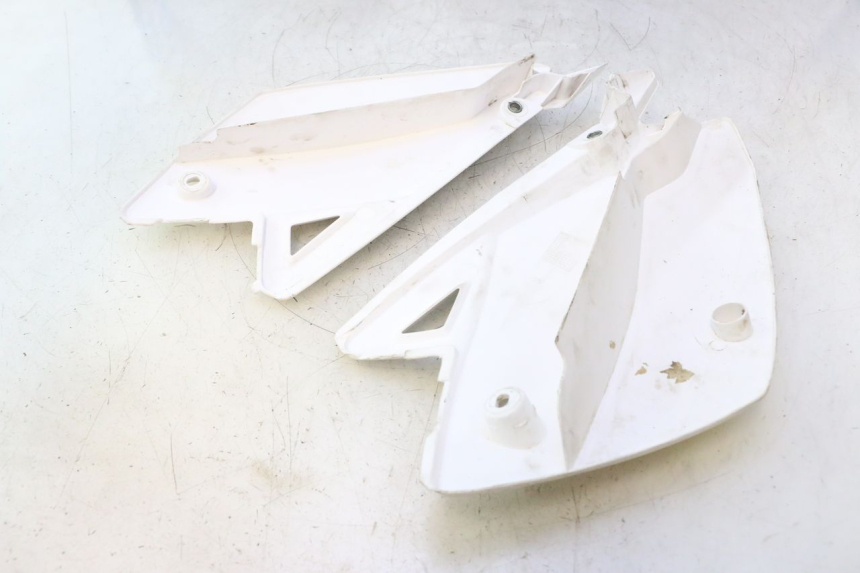photo de KOMPLETTE VERKLEIDUNG RIEJU MRT PRO SUPERMOTARD 50 (2007 - 2018) - Detailansicht des Bauteils
