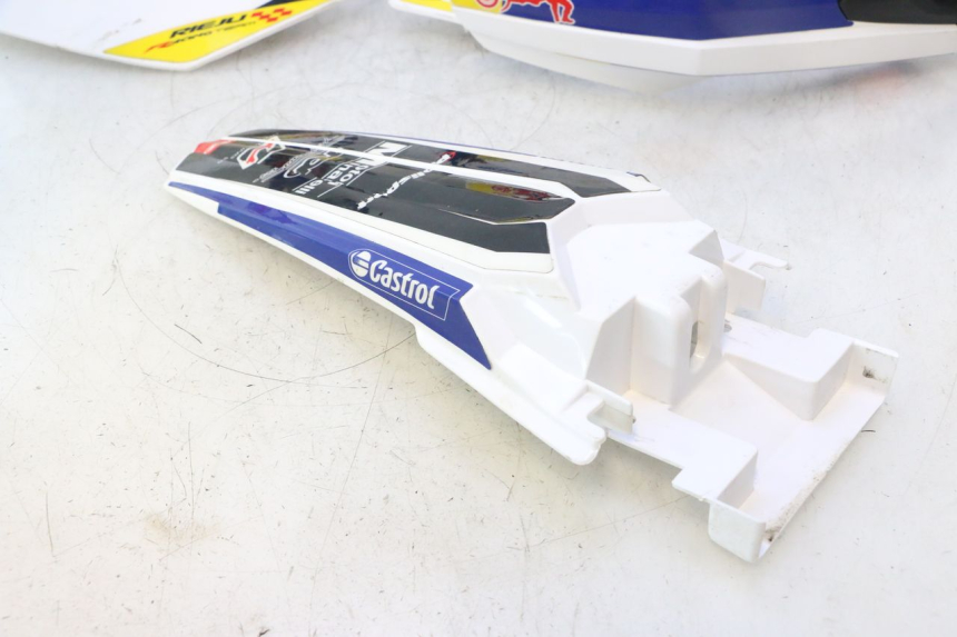 photo de KOMPLETTE VERKLEIDUNG RIEJU MRT PRO SUPERMOTARD 50 (2007 - 2018) - Oberflächenzustand und Material