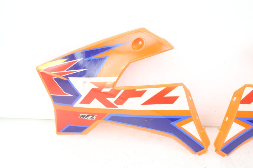 photo de VOLLVERKLEIDUNG KAROSSERIE APOLLO RFZ 125 - Alternative Perspektive