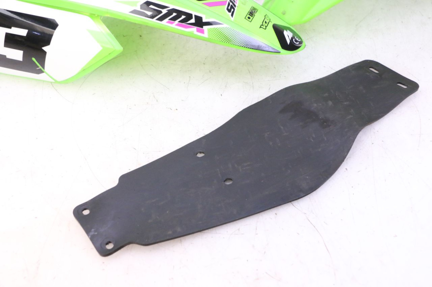 photo de VOLLVERKLEIDUNG KAROSSERIE APOLLO RFZ 125 - Alternativer Blickwinkel