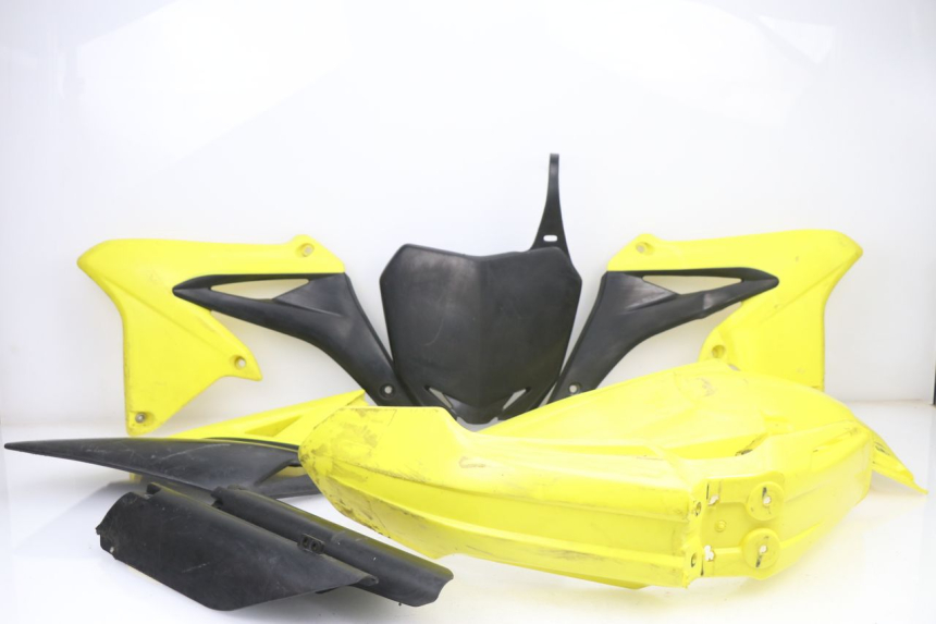 photo de KOMPLETTE VERKLEIDUNG SUZUKI RM-Z RMZ 250 (2010 - 2016) - Hauptansicht