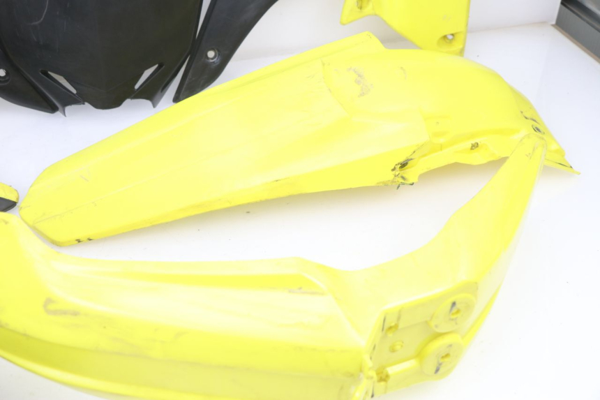 photo de KOMPLETTE VERKLEIDUNG SUZUKI RM-Z RMZ 250 (2010 - 2016) - Detaillierte Sichtprüfung