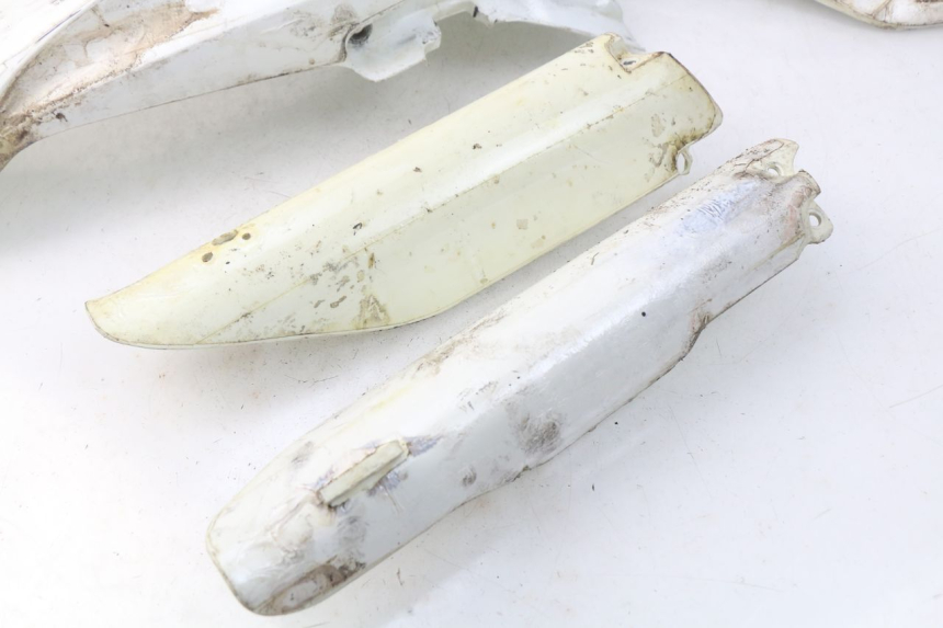 photo de KOMPLETTE VERKLEIDUNG SUZUKI RMZ RM-Z 450 (2008 - 2011) - Detailansicht des Bauteils