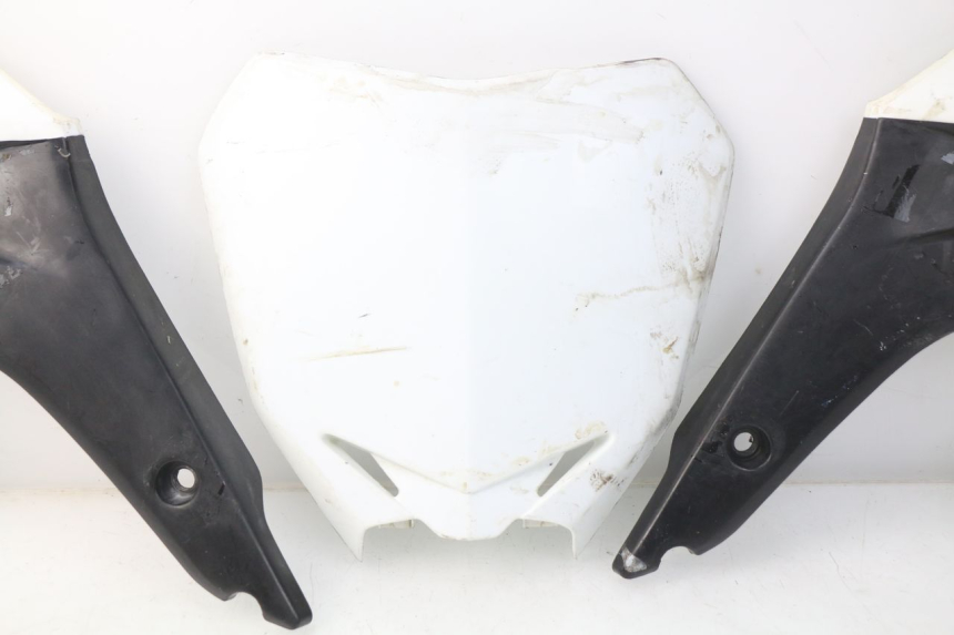 photo de KOMPLETTE VERKLEIDUNG SUZUKI RMZ RM-Z 450 (2008 - 2011) - Technische Nahaufnahme