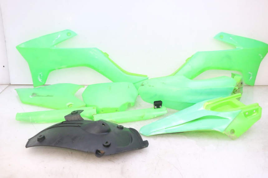 photo de VOLLVERKLEIDUNG KAROSSERIE APOLLO RXF 125 - Hauptansicht