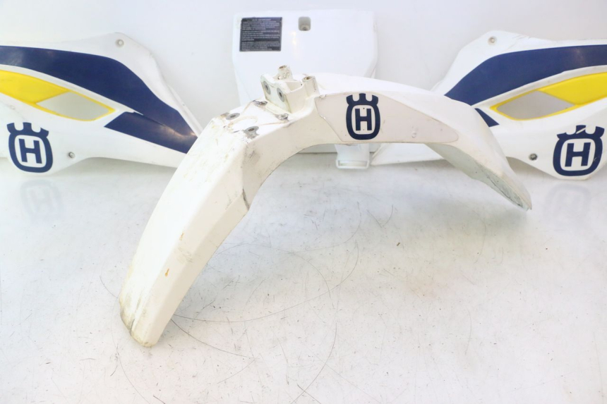 photo de KOMPLETTE VERKLEIDUNG HUSABERG TE 250 (2011 - 2014) - Detailansicht des Bauteils