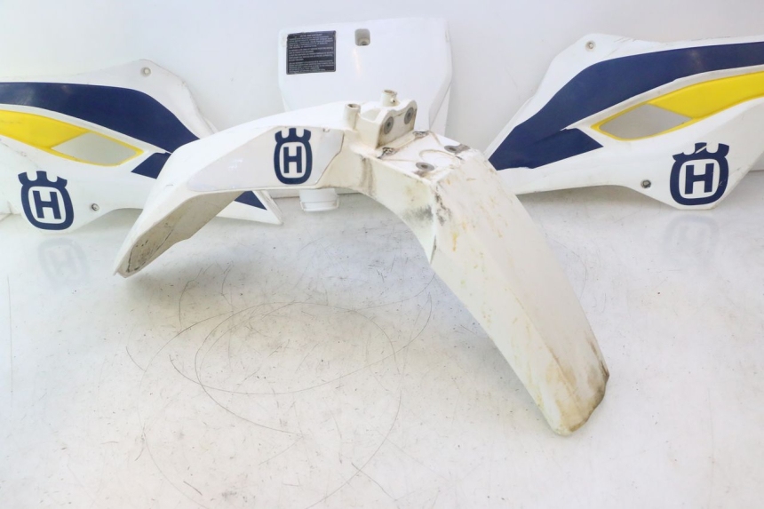 photo de KOMPLETTE VERKLEIDUNG HUSABERG TE 250 (2011 - 2014) - Zoom auf Gebrauchszustand