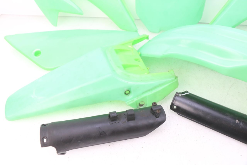 photo de KOMPLETTE VERKLEIDUNG NITRO MOTORS THUNDER 125 - Fokus auf die Struktur